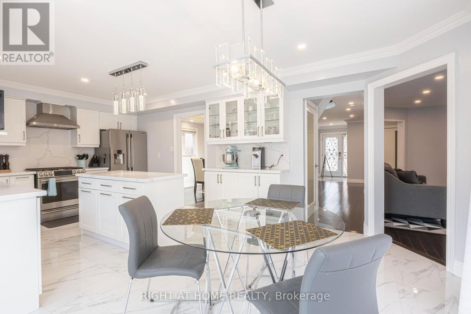 5369 FALLINGBROOK DRIVE Image 11