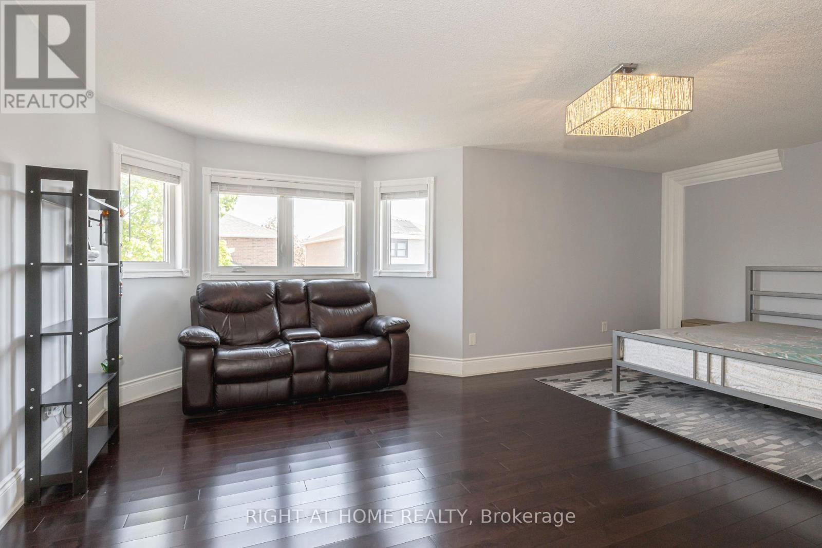 5369 FALLINGBROOK DRIVE Image 16