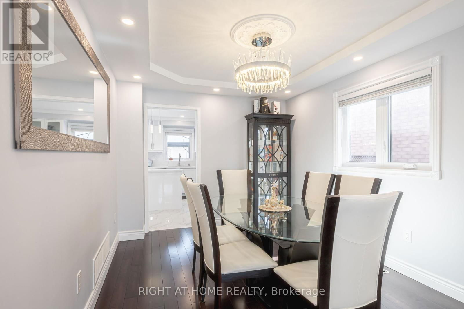 5369 FALLINGBROOK DRIVE Image 6