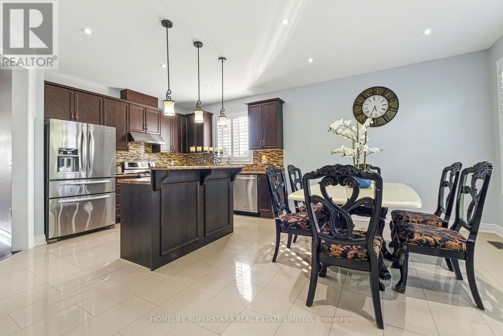 75 MAYBECK DRIVE Image 10