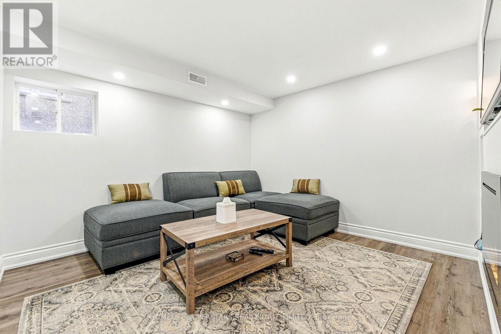 75 MAYBECK DRIVE Image 38
