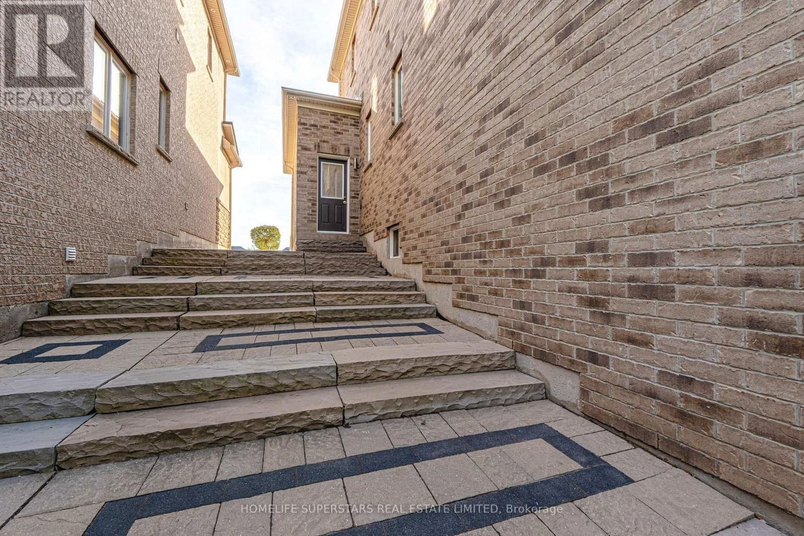 75 MAYBECK DRIVE Image 49