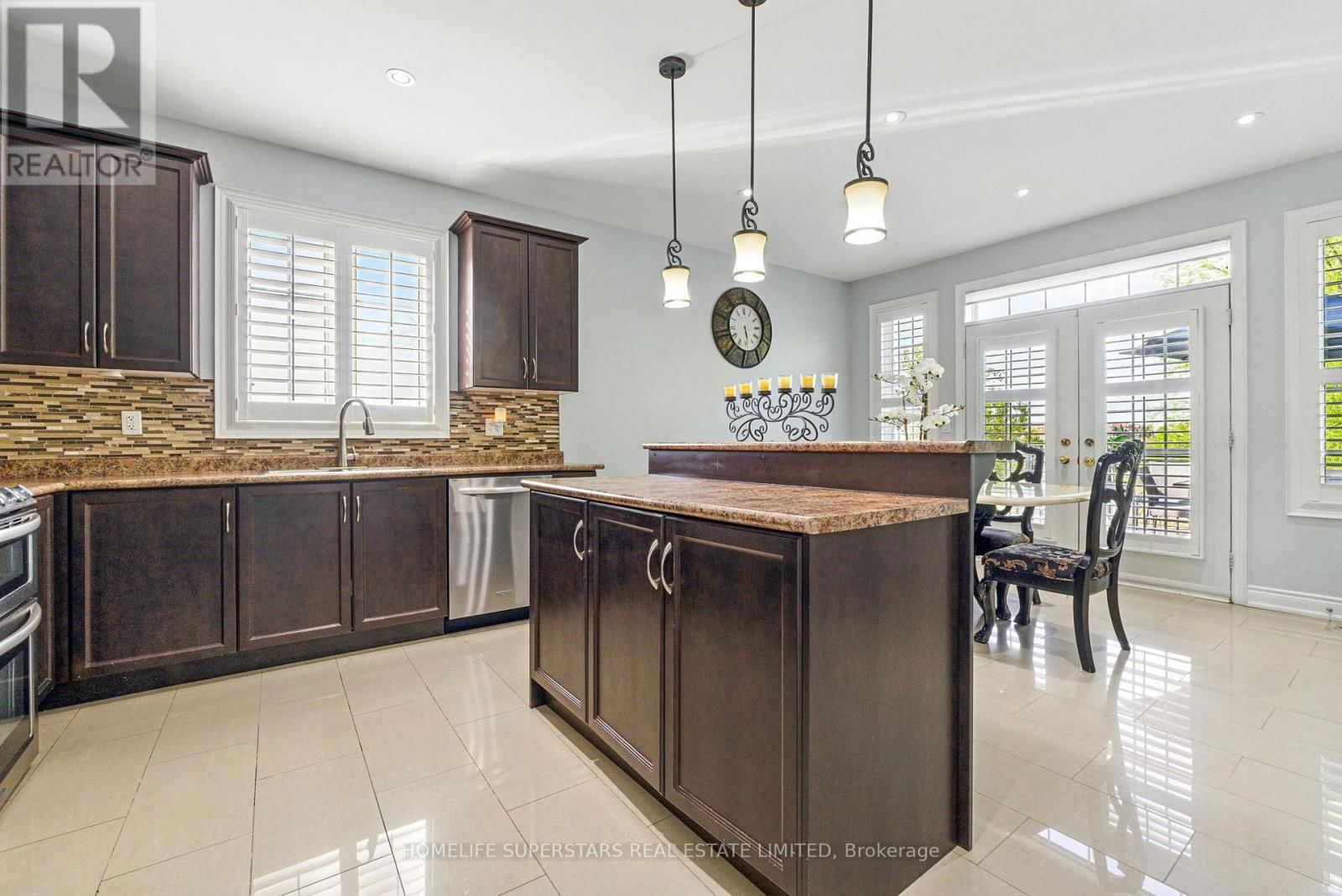 75 MAYBECK DRIVE Image 9