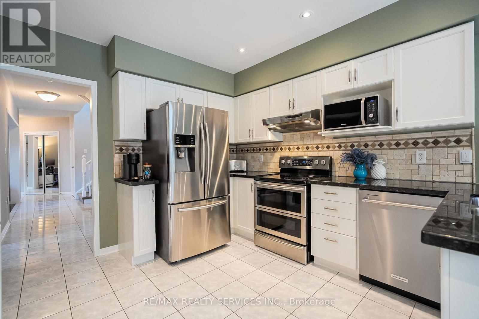 45 CULTURE CRESCENT Image 11