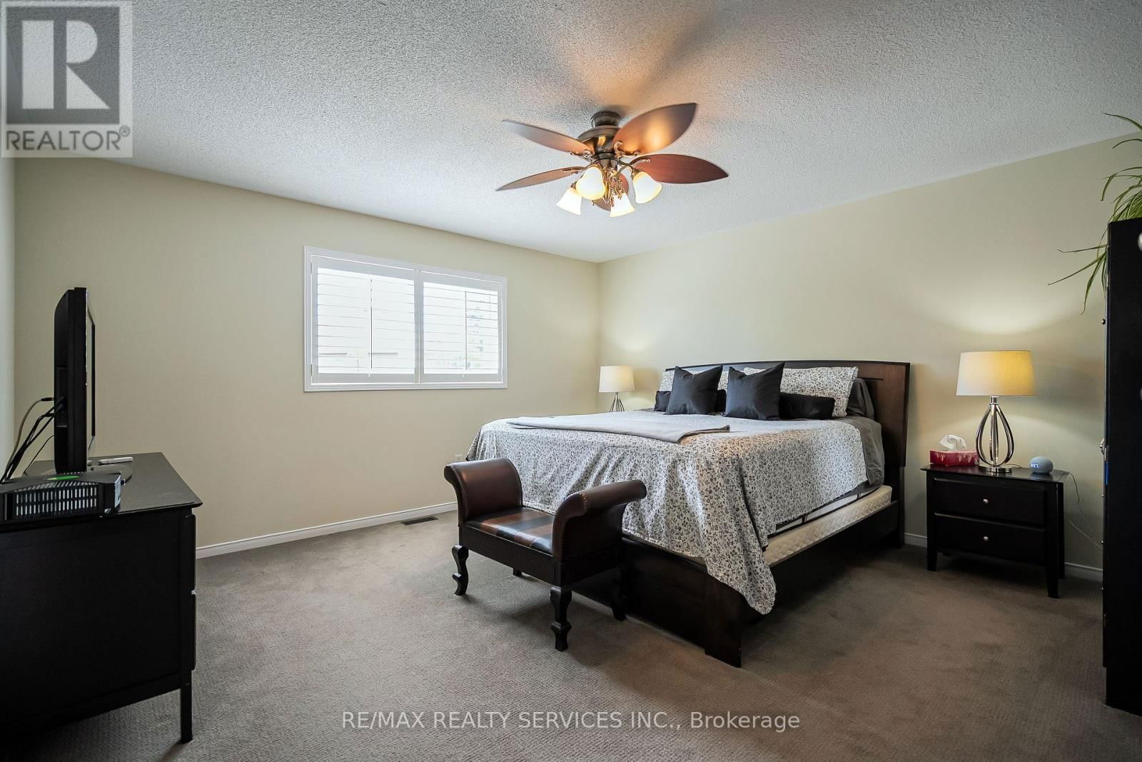 45 CULTURE CRESCENT Image 17