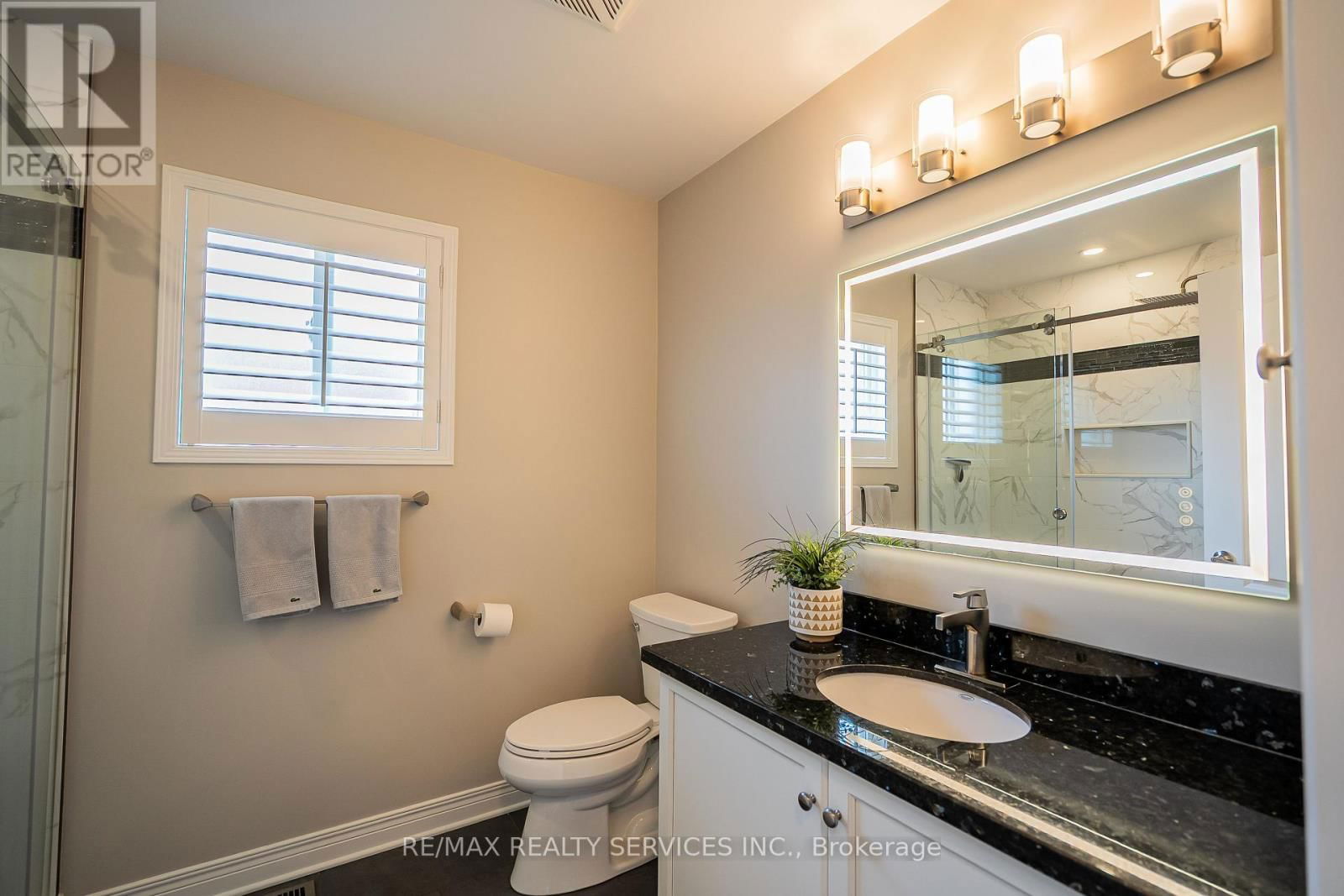 45 CULTURE CRESCENT Image 20