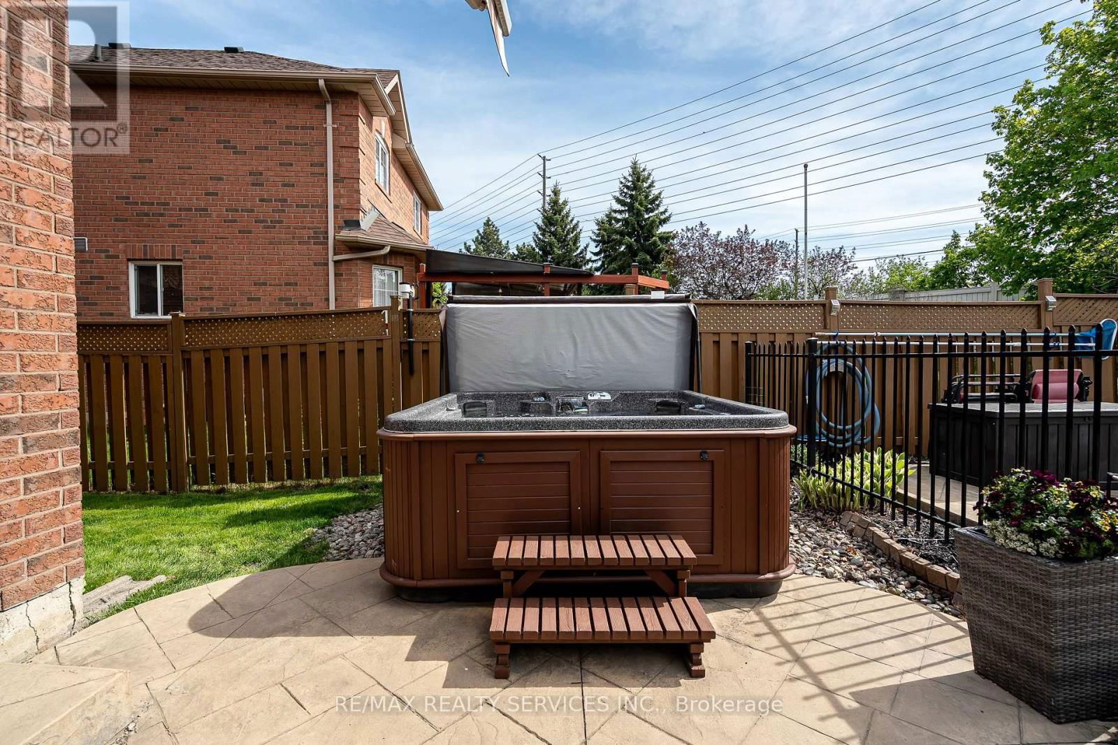 45 CULTURE CRESCENT Image 28