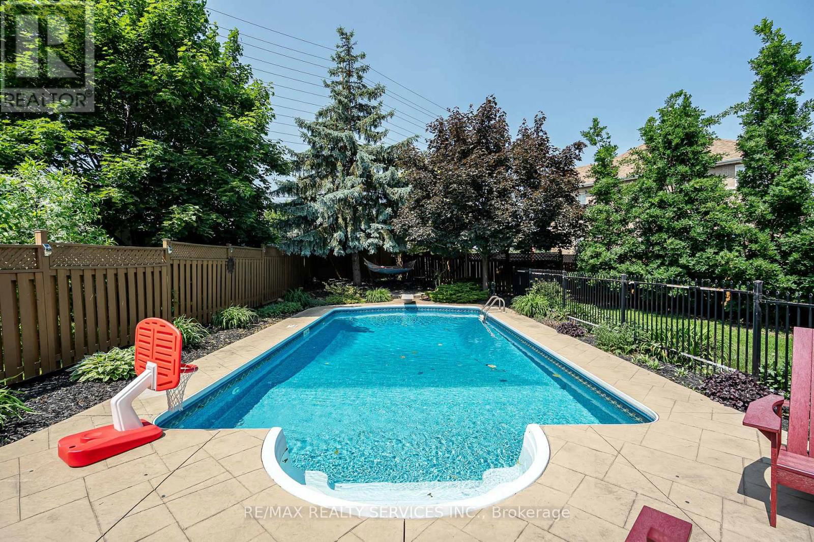 45 CULTURE CRESCENT Image 29