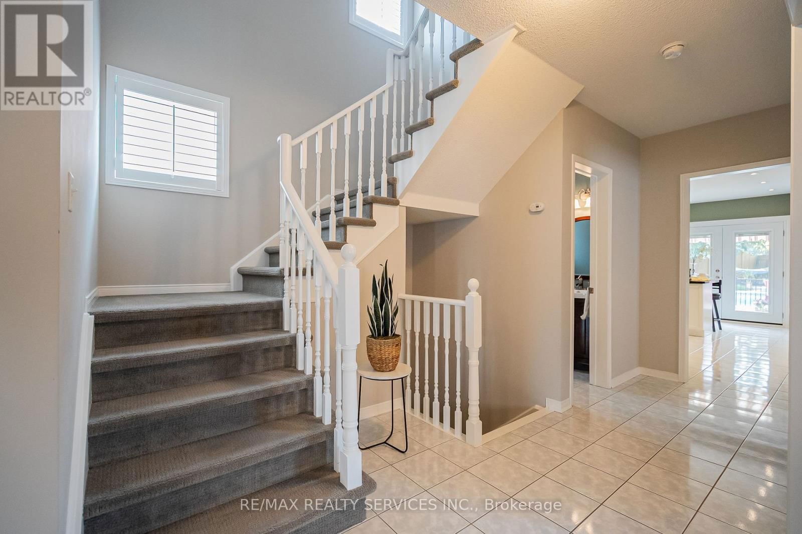 45 CULTURE CRESCENT Image 7