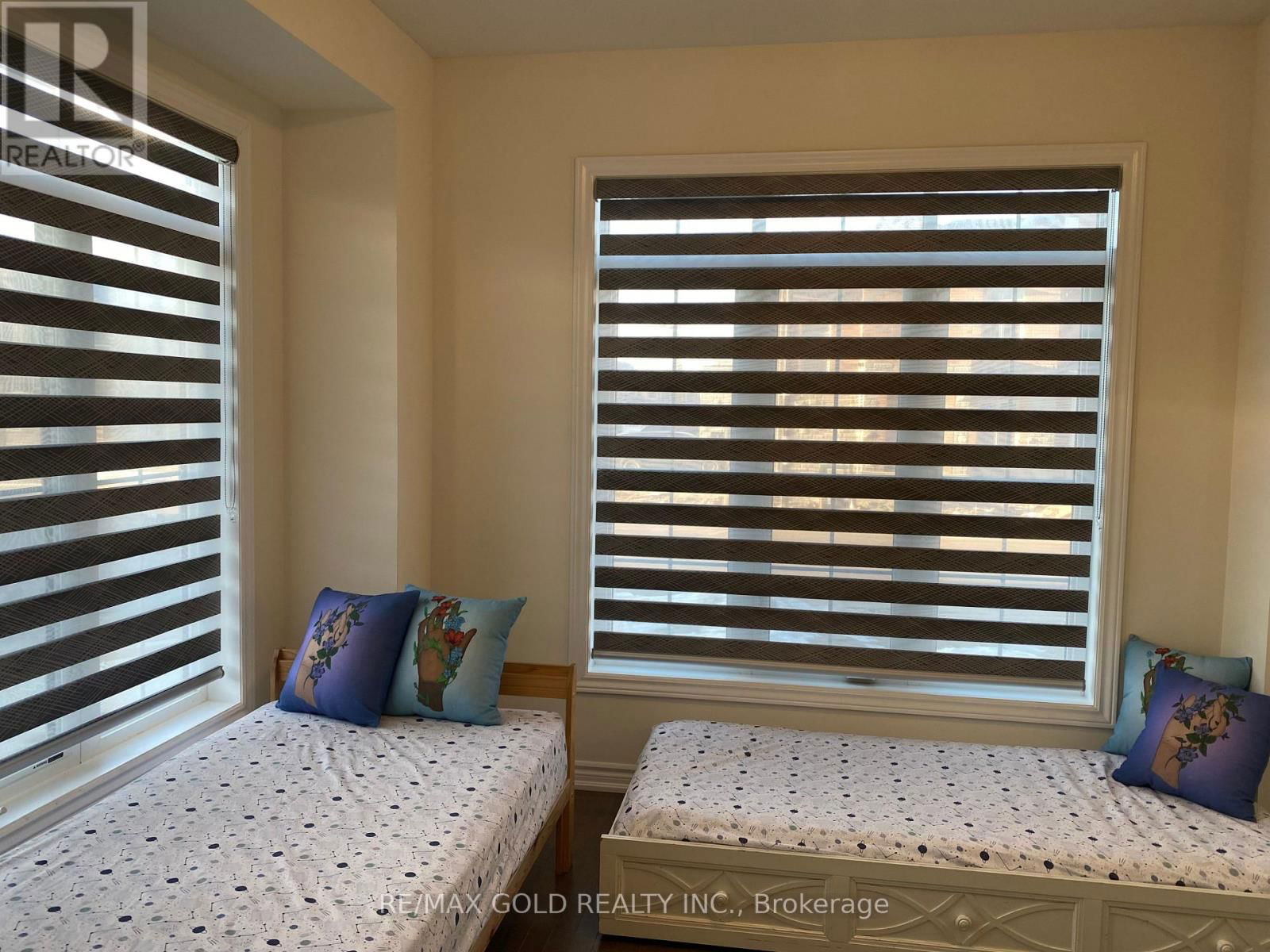 537 VETERANS DRIVE Image 35