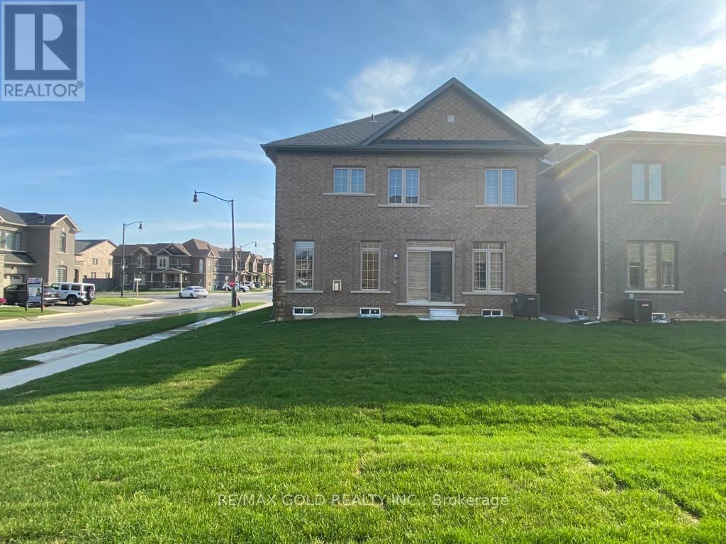 537 VETERANS DRIVE Image 6