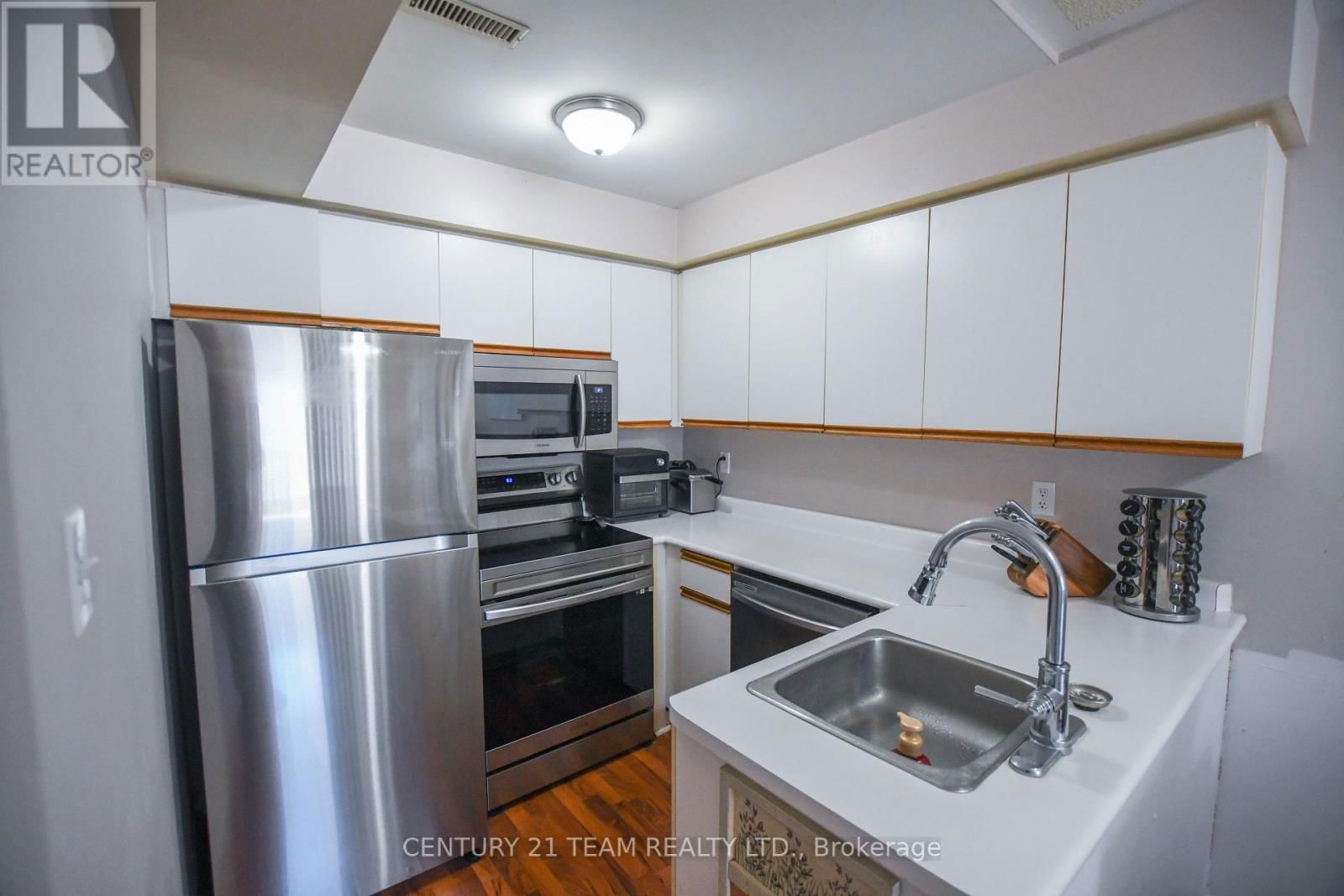 10A WYLIE CIRCLE Image 8