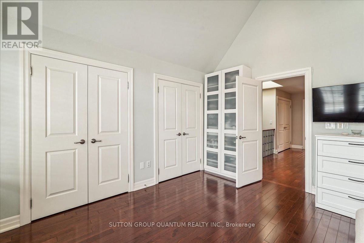 2378 MARINE DRIVE Image 15