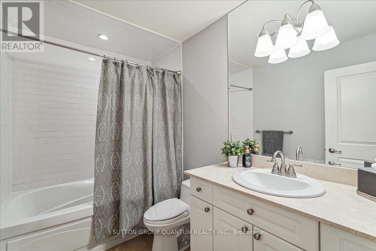 2378 MARINE DRIVE Image 22