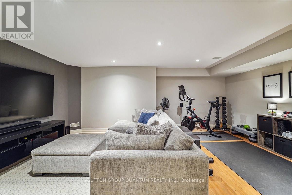 2378 MARINE DRIVE Image 24