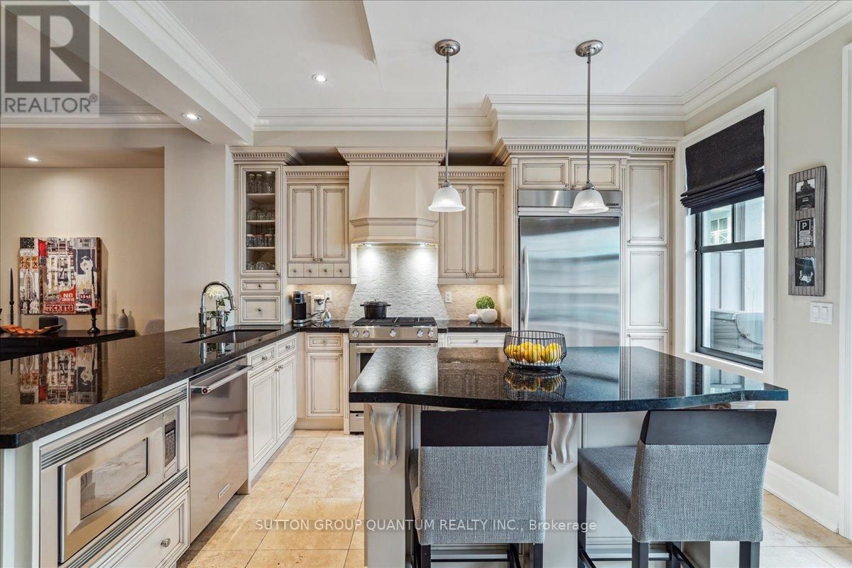 2378 MARINE DRIVE Image 7