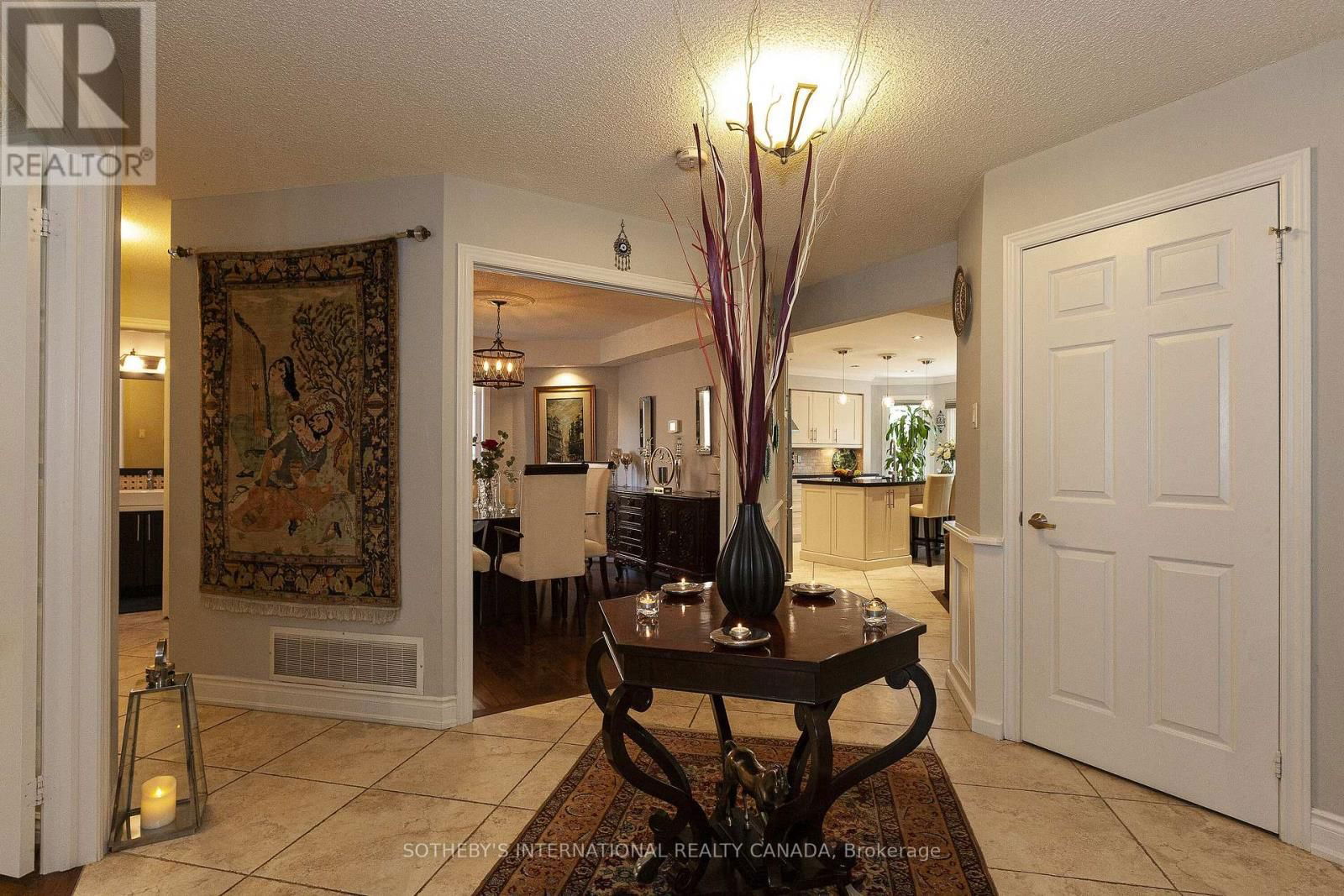 2074 BRAYS LANE Image 4
