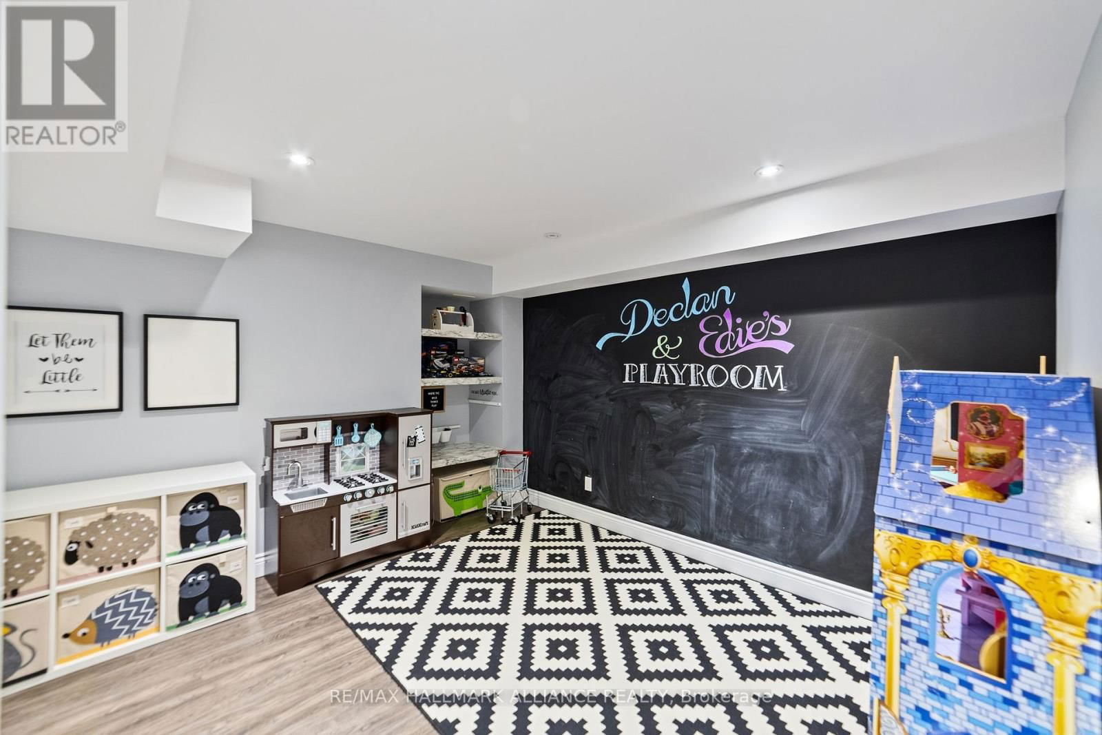 569 LANGHOLM STREET Image 29