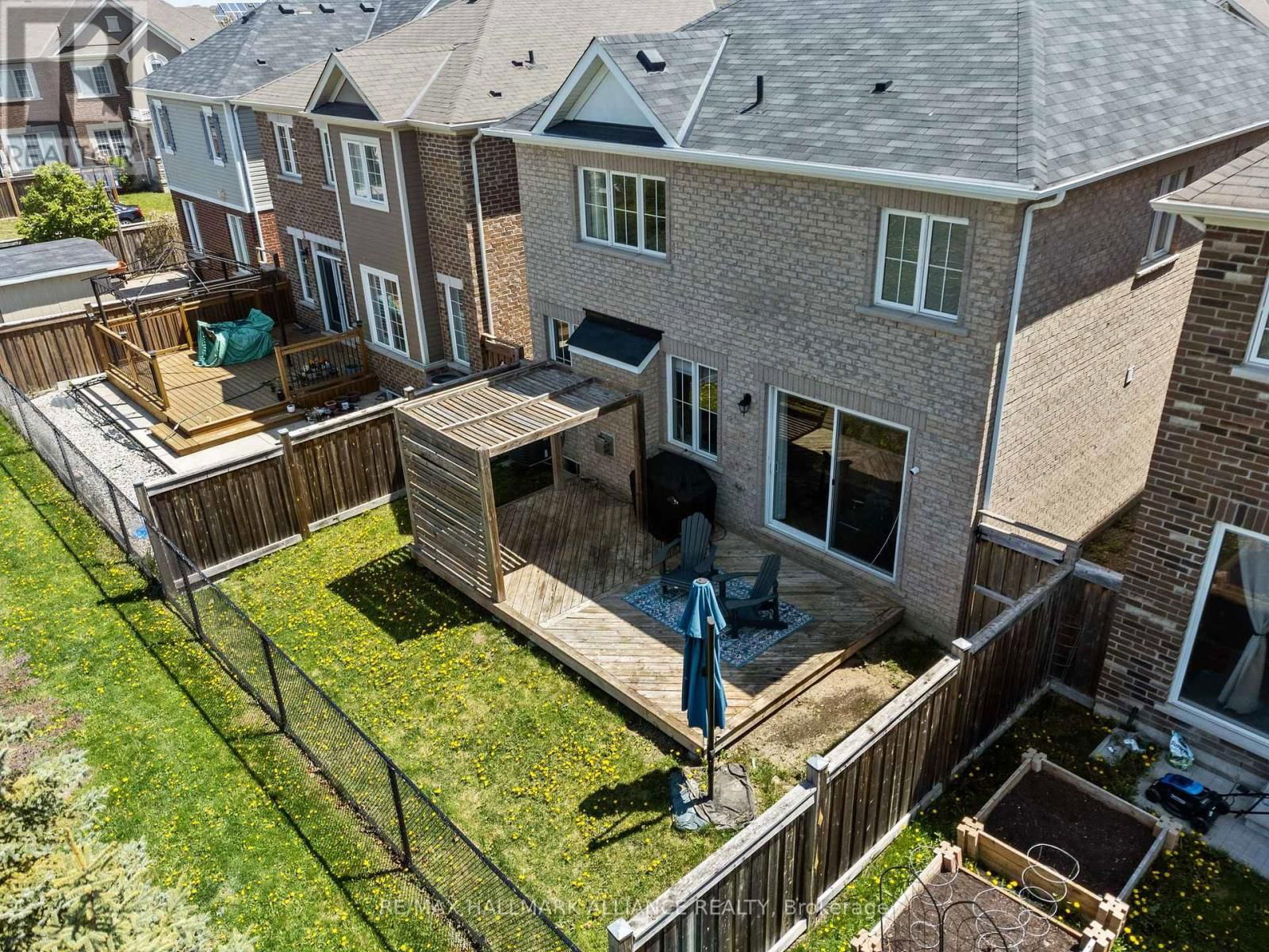 569 LANGHOLM STREET Image 35