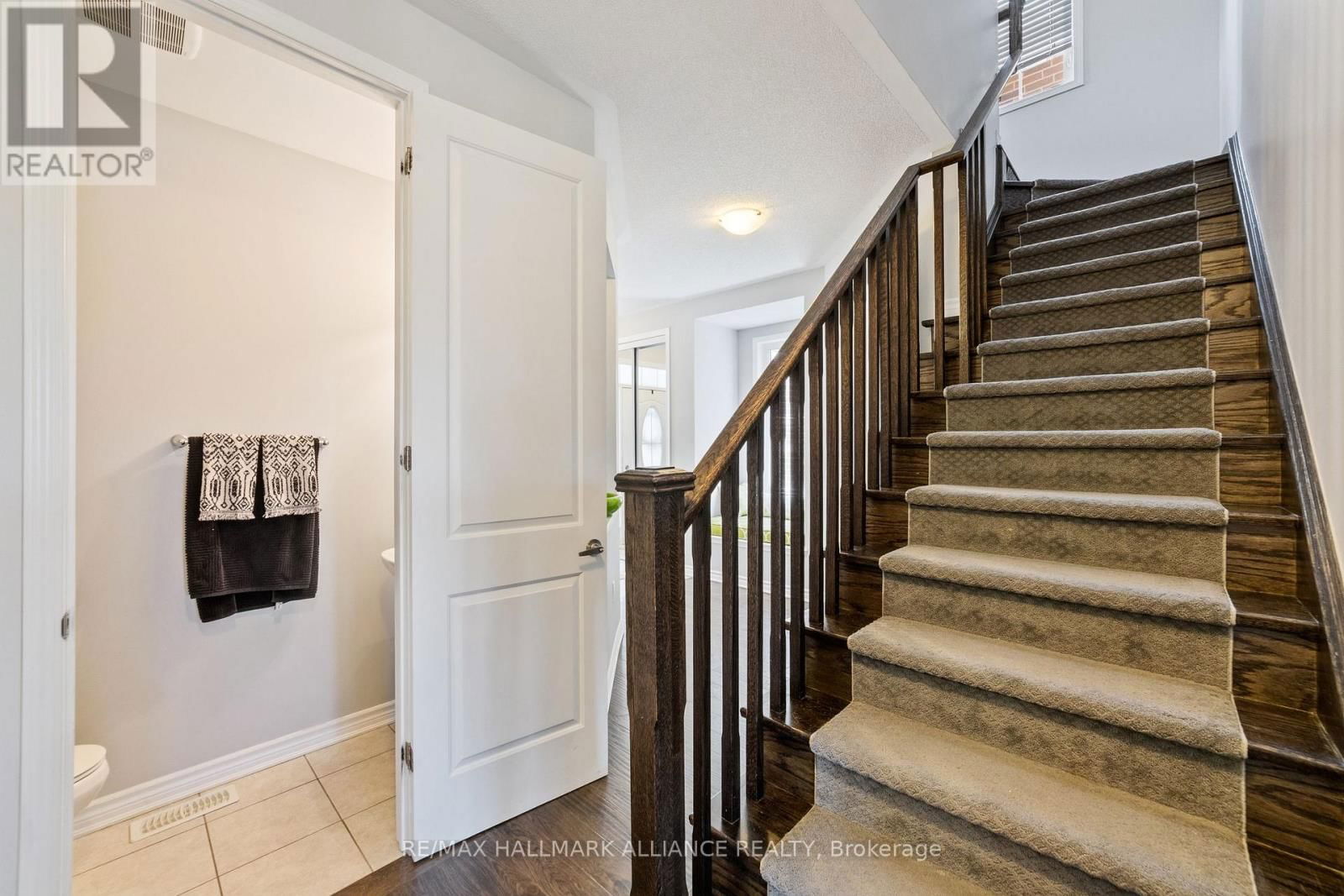 569 LANGHOLM STREET Image 4