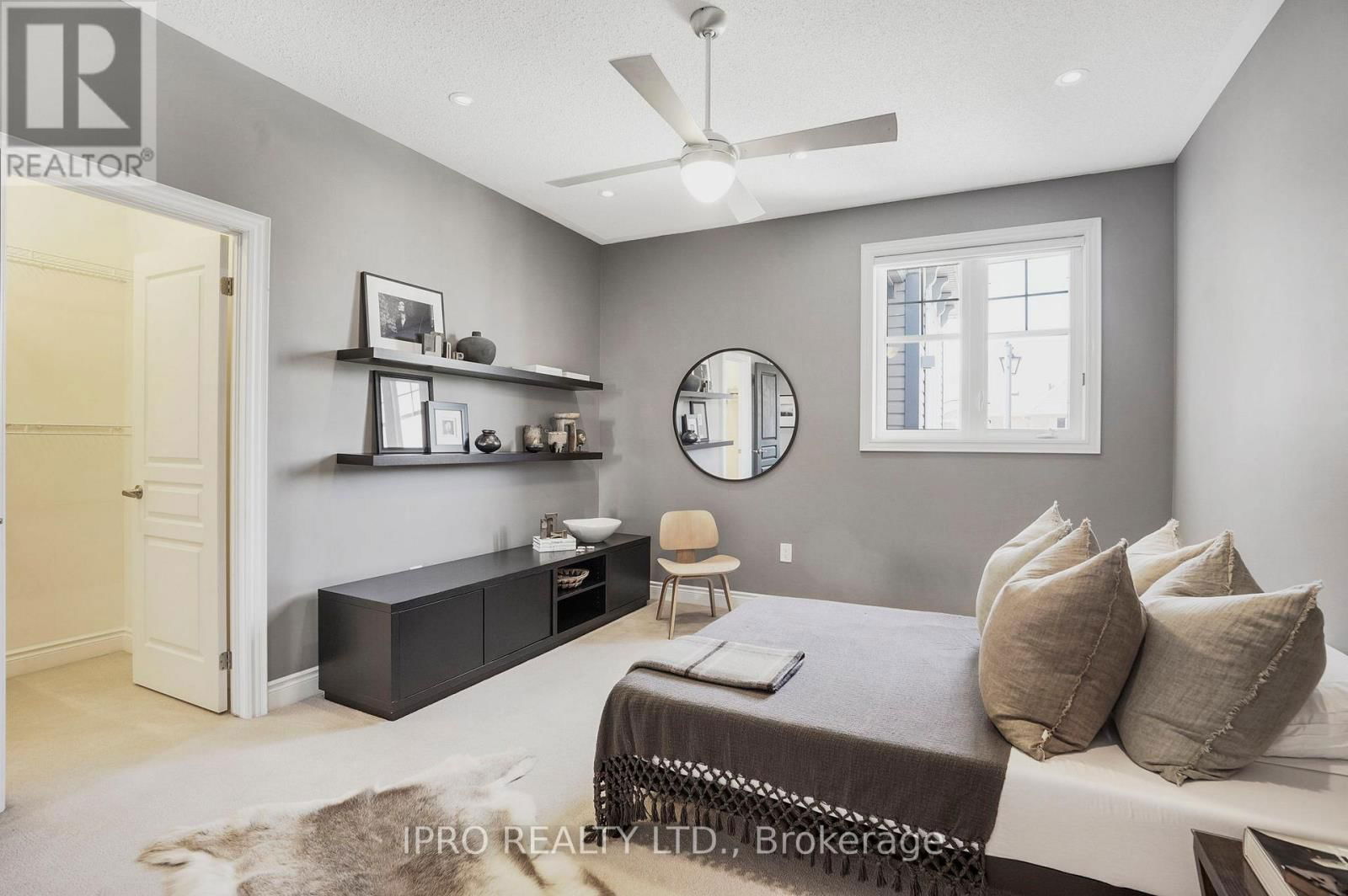 383 WETTLAUFER TERRACE Image 22
