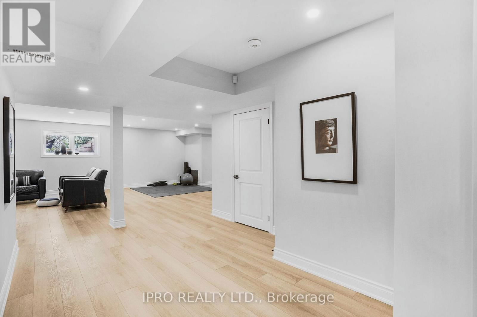 383 WETTLAUFER TERRACE Image 27