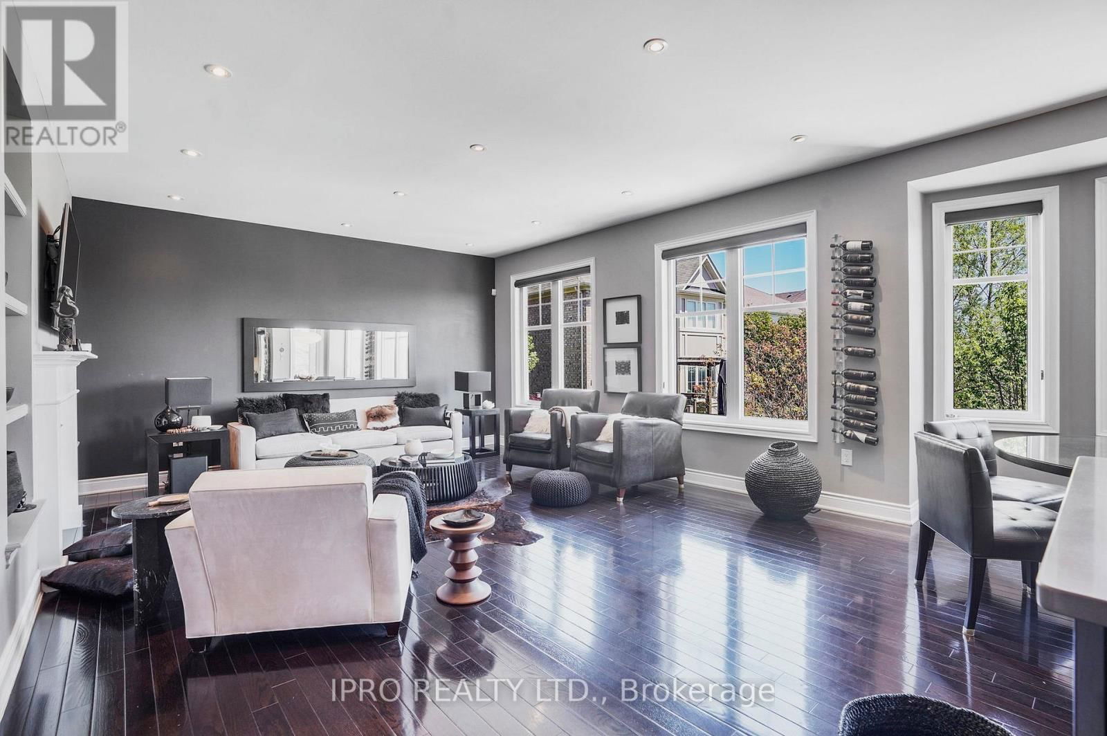 383 WETTLAUFER TERRACE Image 5