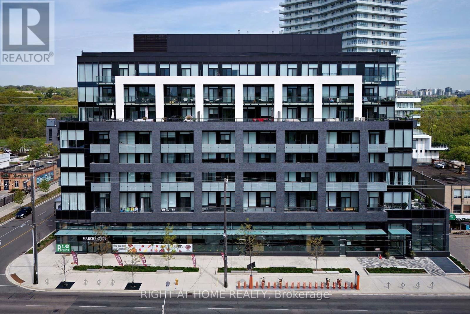 523 - 4208 DUNDAS STREET WEST Image 1