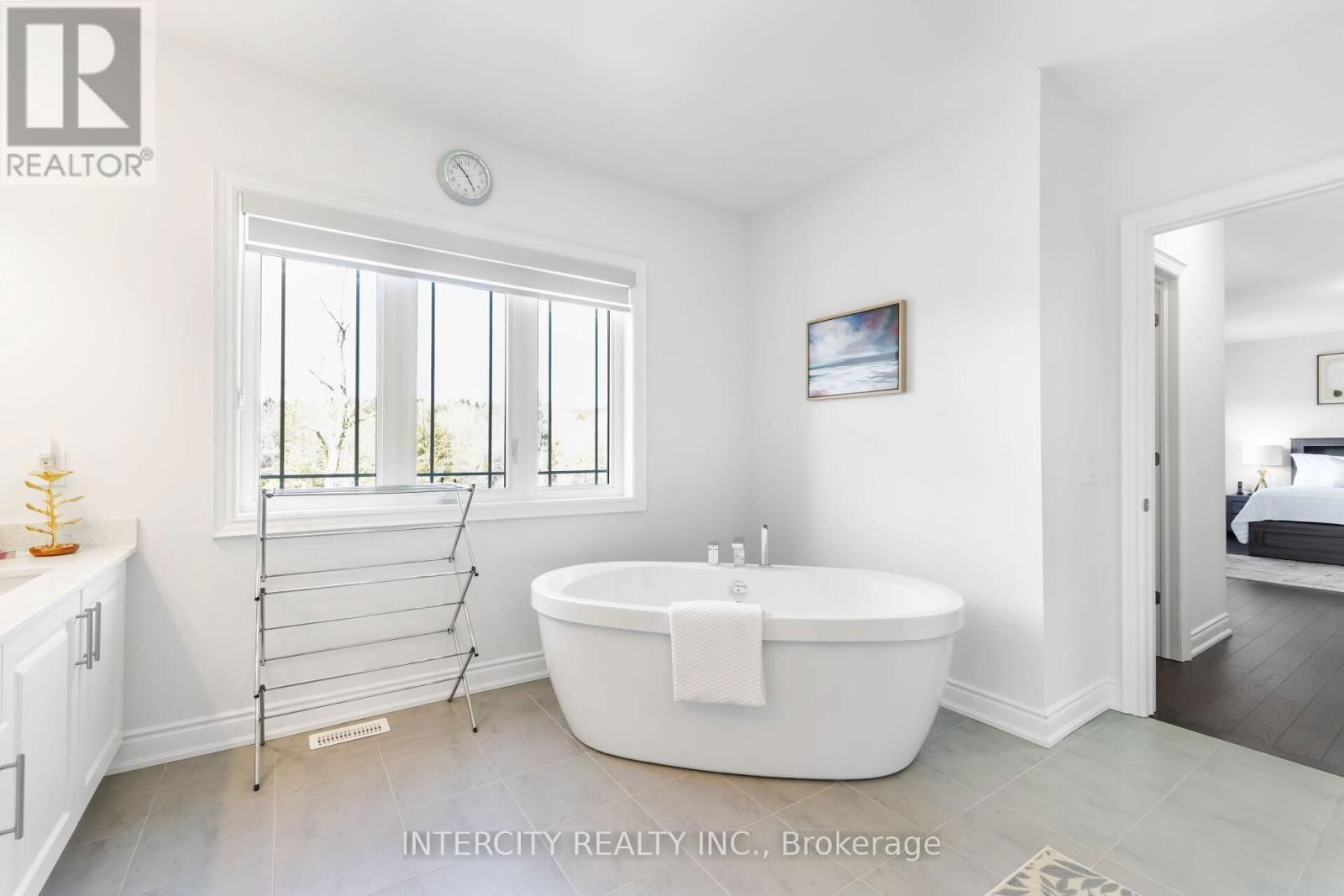 91 RASPBERRY RIDGE AVENUE Image 27
