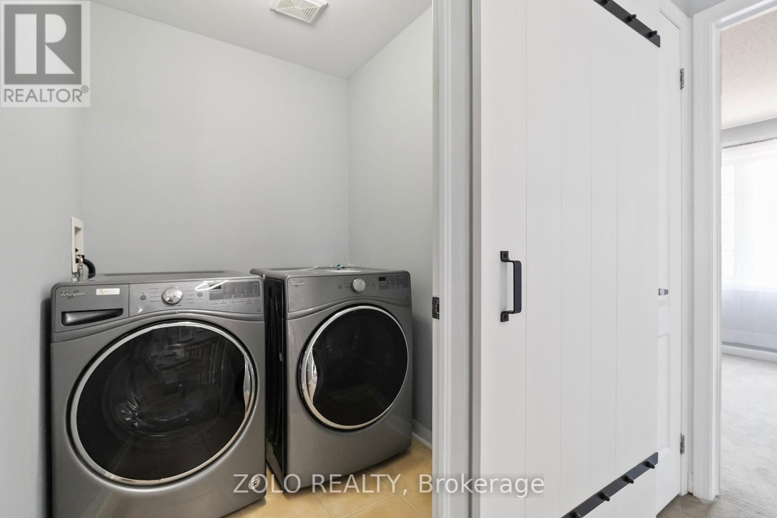 846 LUXTON DRIVE Image 24