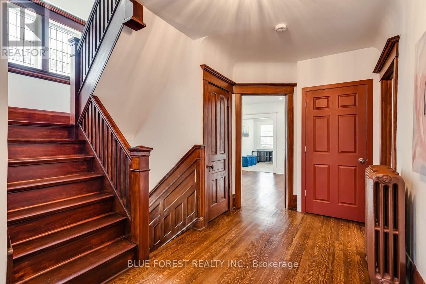 8 LAUDER AVENUE Image 18