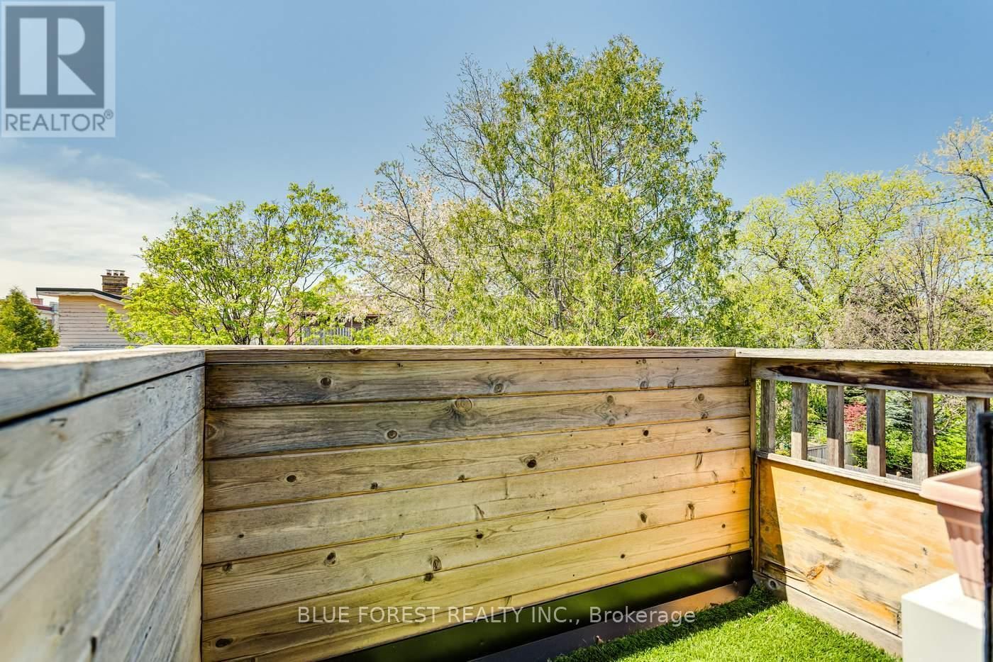 8 LAUDER AVENUE Image 37