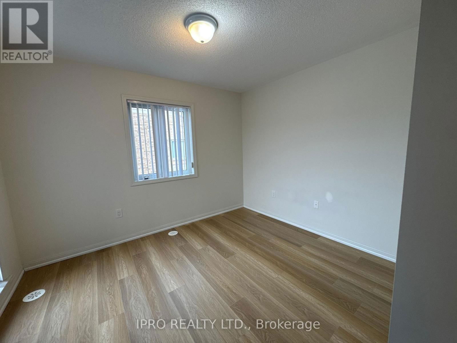 124 - 250 SUNNY MEADOW BOULEVARD WEST Image 14