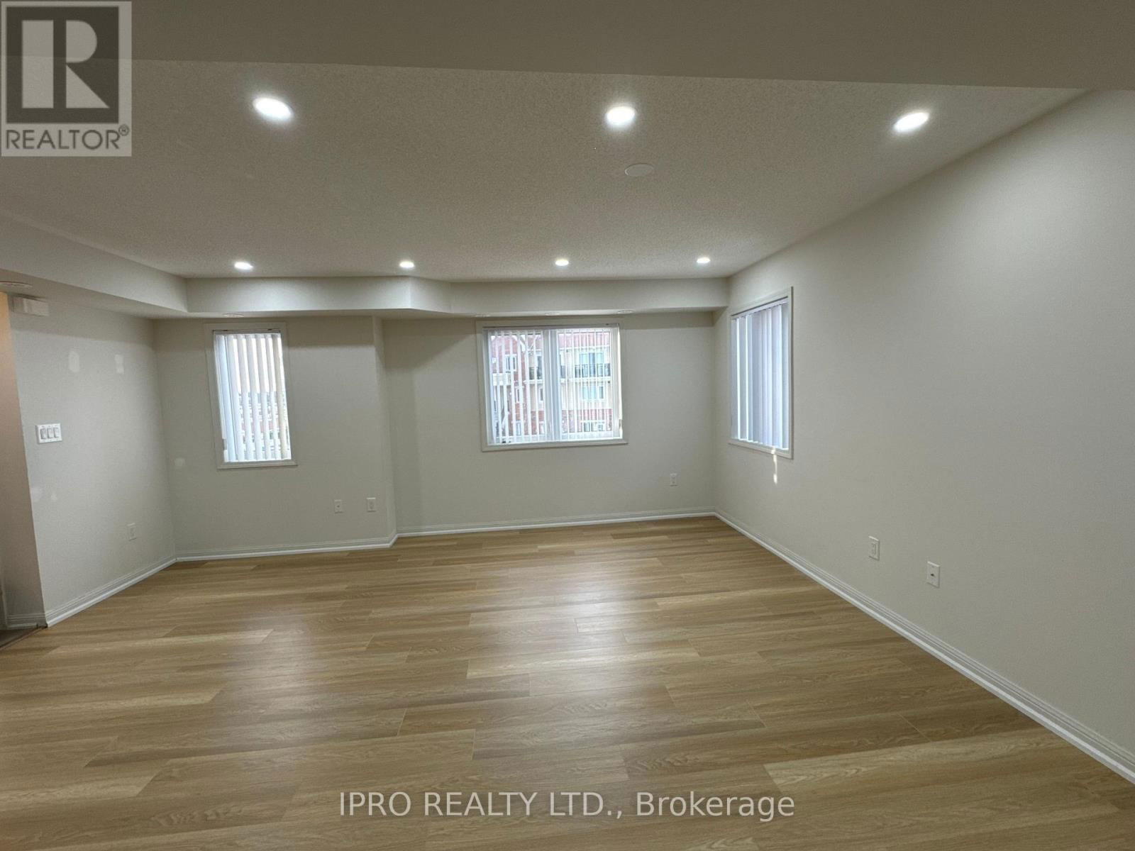 124 - 250 SUNNY MEADOW BOULEVARD WEST Image 7