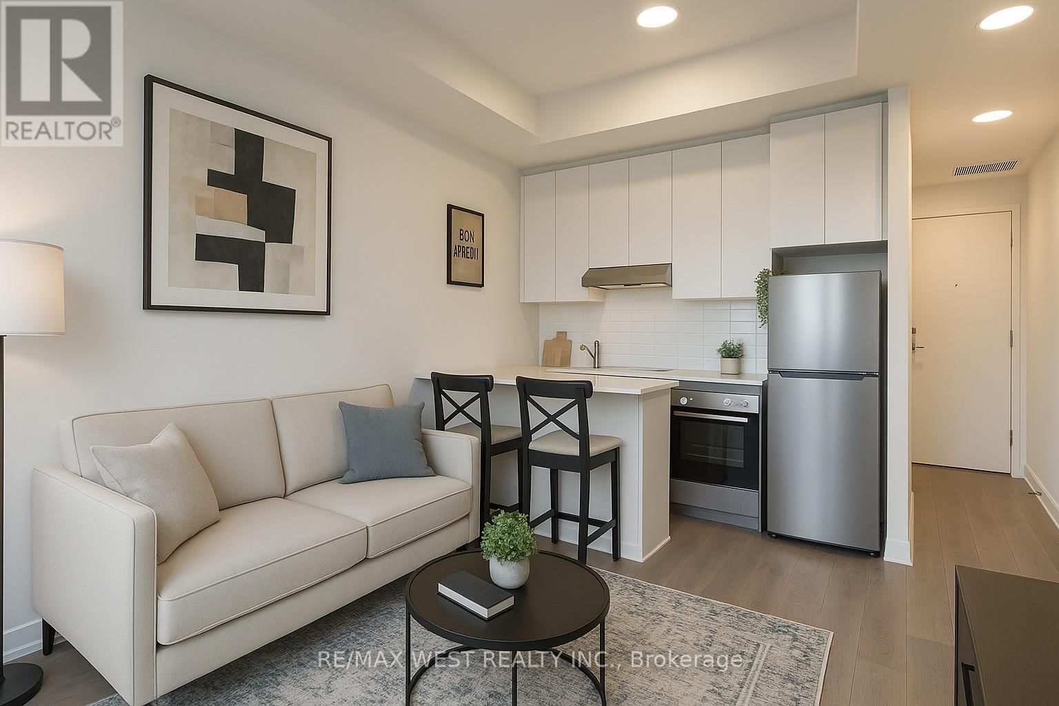 606 - 160 CANON JACKSON DRIVE Image 2