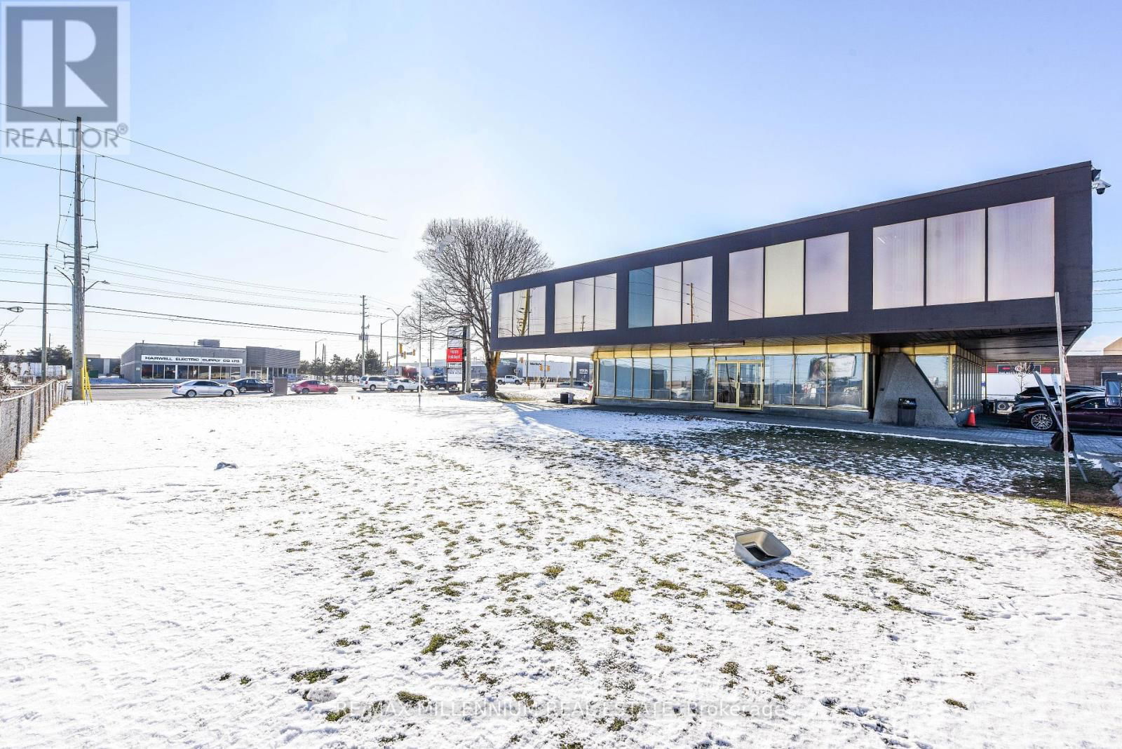 209 - 1300 STEELES AVENUE Image 1
