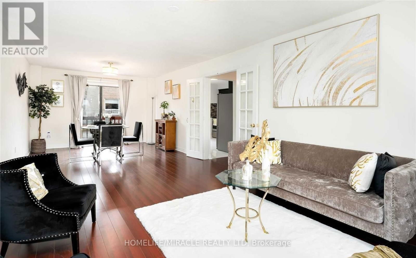30 BROWNRIDGE CRESCENT Image 12