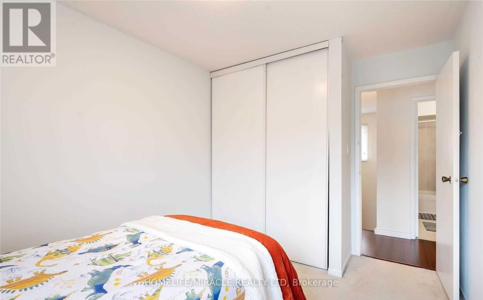 30 BROWNRIDGE CRESCENT Image 26