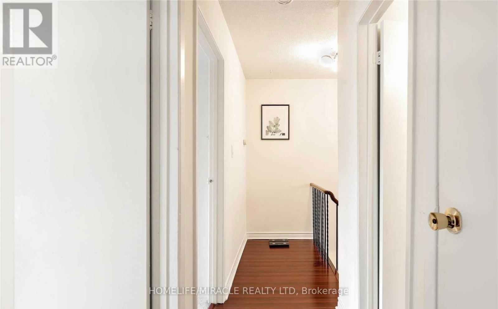 30 BROWNRIDGE CRESCENT Image 27