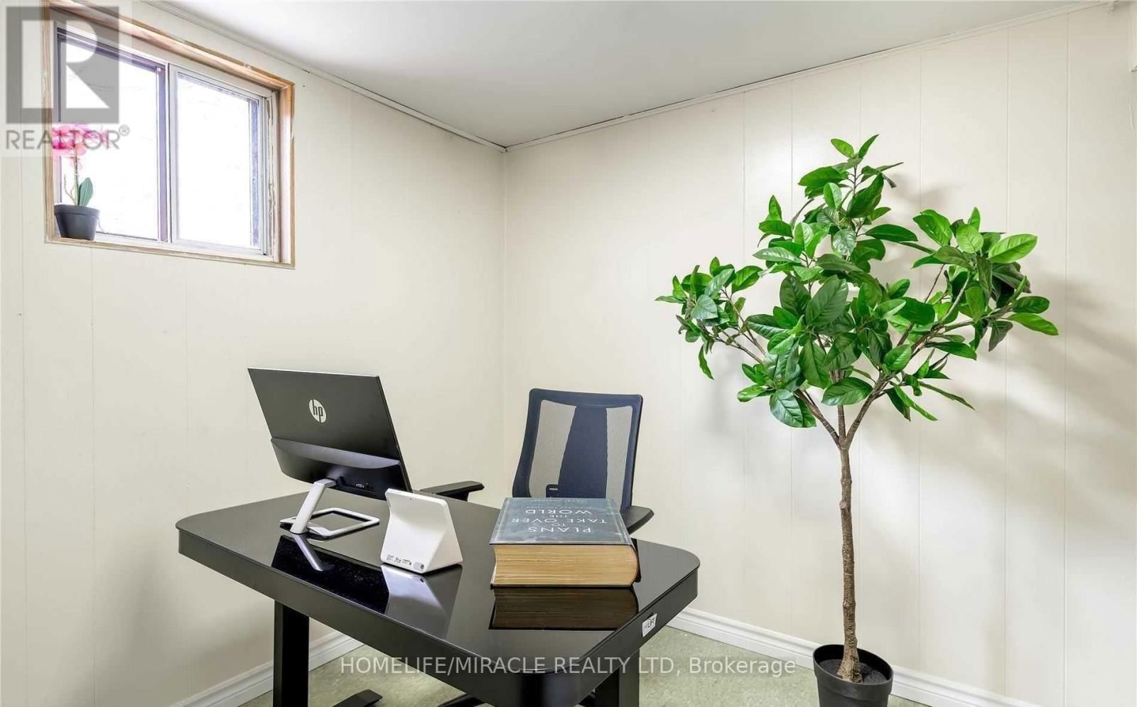 30 BROWNRIDGE CRESCENT Image 31