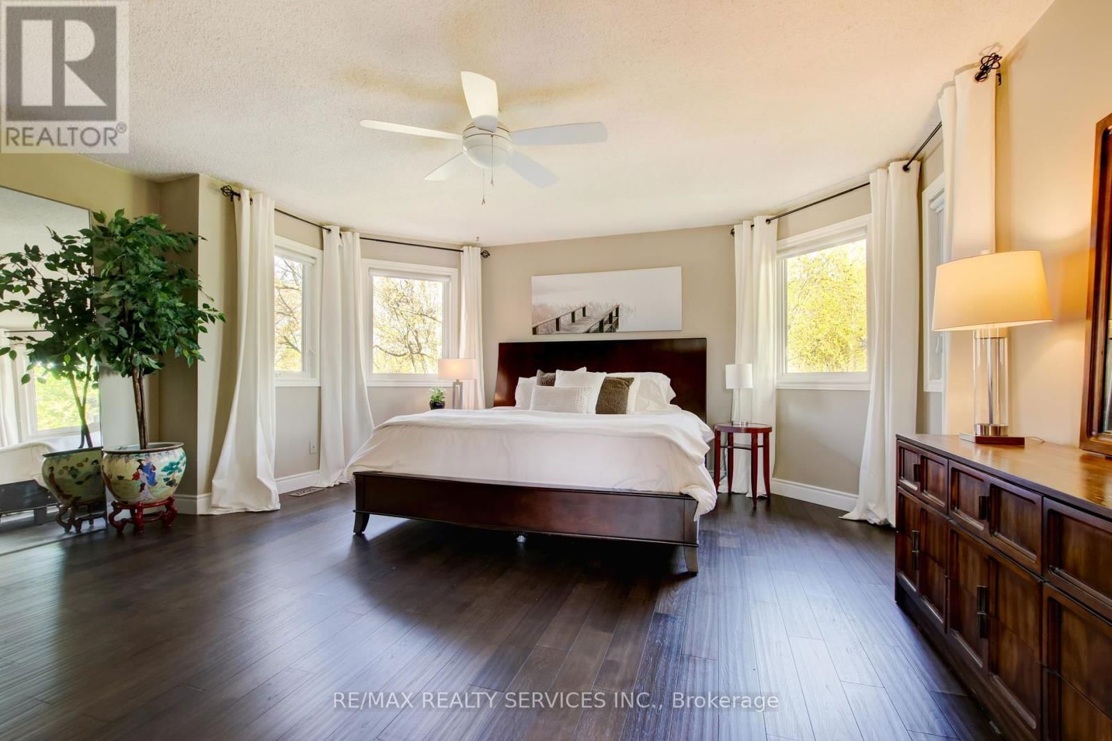 25 BROOKBANK COURT Image 16