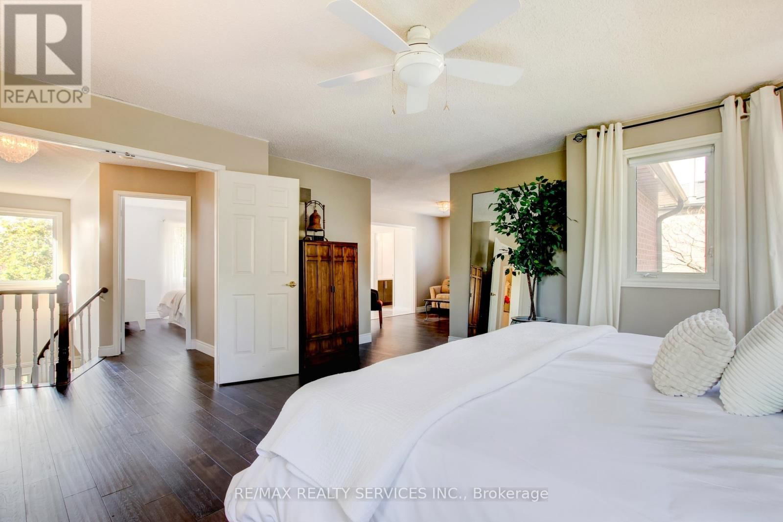 25 BROOKBANK COURT Image 17