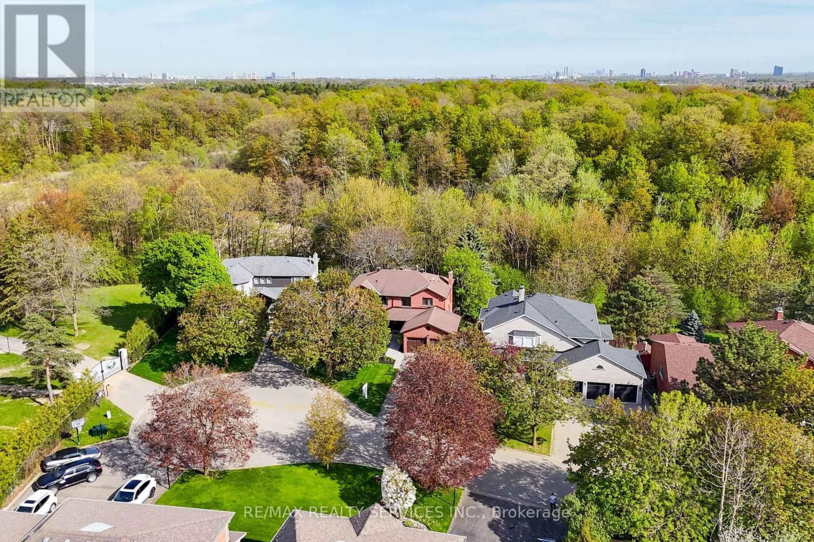 25 BROOKBANK COURT Image 3