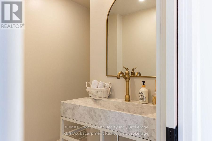 407 TRAFALGAR ROAD Image 15