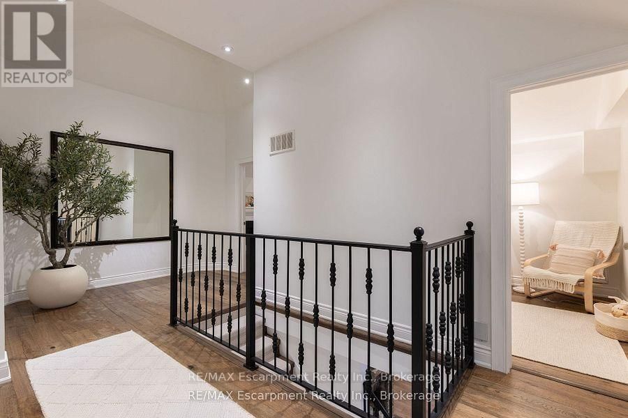 407 TRAFALGAR ROAD Image 16