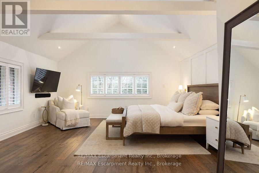407 TRAFALGAR ROAD Image 17