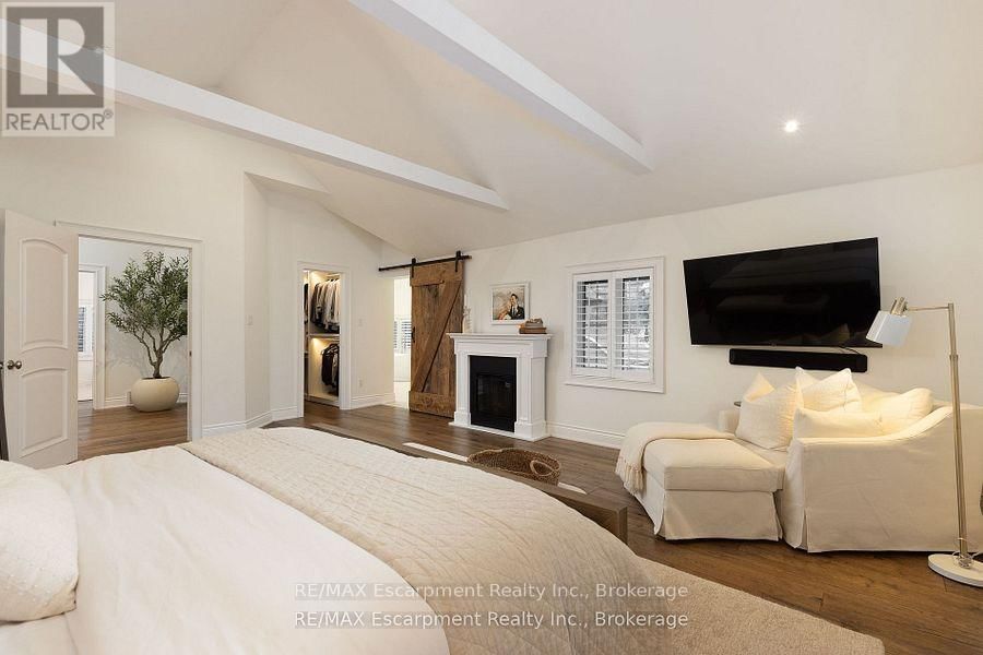 407 TRAFALGAR ROAD Image 18
