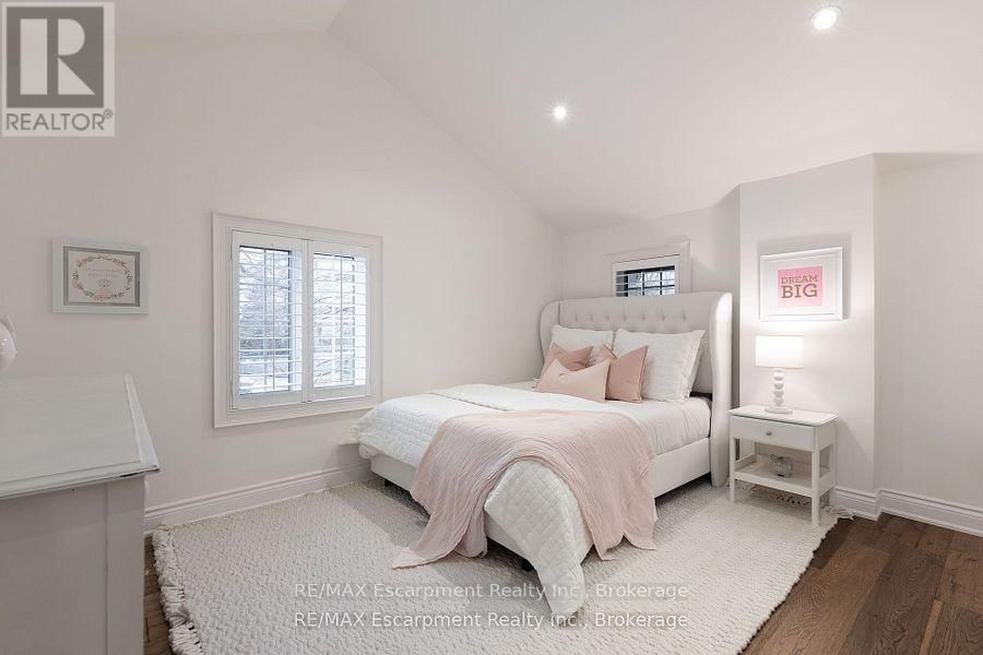 407 TRAFALGAR ROAD Image 21