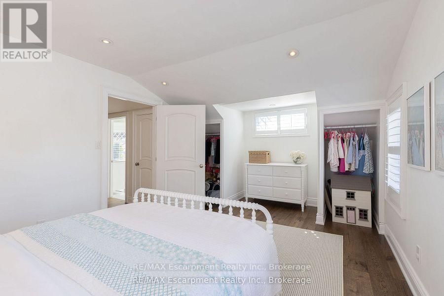 407 TRAFALGAR ROAD Image 23
