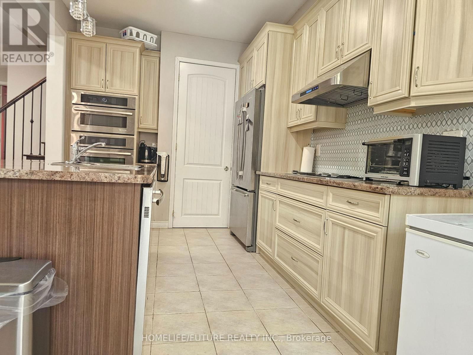 78 ENFORD CRESCENT Image 11